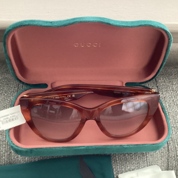 Gucci Core 53mm Cat Eye Sunglasses - Picture 2 of 11